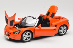 Opel Speedster Pomarańczowy Maisto 1:18 31615 Metal — zdjęcie 2 z 8