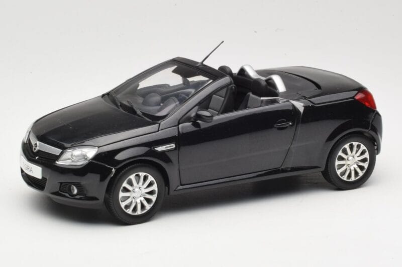 Opel Tigra TwinTop B Czarny Norev 1:18 183600 Metal