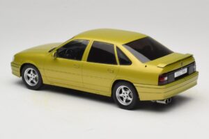 Opel Vectra A 2000 16V Żółty MCG 1:18 MCG18463 Metal — zdjęcie 5 z 6