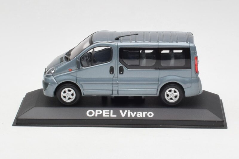 Opel Vivaro A Niebieskoszary Minichamps 1:43 VIVARO001 Metal