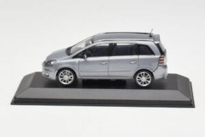 Opel Zafira A OPC Light Blue Metallic Minichamps 1:43 ZAFIRA001 Metal