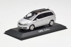 Opel Zafira B Srebrny Minichamps 1:43 1799109 Metal — zdjęcie 2 z 4
