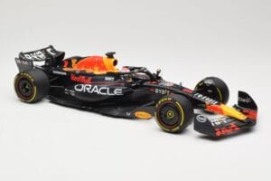 Oracle Red Bull Racing RB19 #1 M. Verstappen Winner Italian GP 2023 Minichamps 1:18 110231501 Metal — zdjęcie 4 z 6