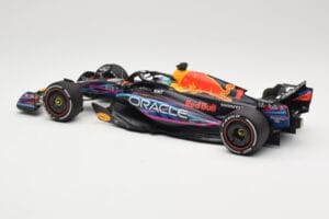 Oracle Red Bull Racing RB19 #1 M. Verstappen Winner Miami GP 2023 Minichamps 1:18 110230501 Metal — zdjęcie 5 z 6