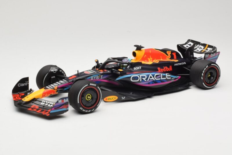 Oracle Red Bull Racing RB19 #1 M. Verstappen Winner Miami GP 2023 Minichamps 1:18 110230501 Metal