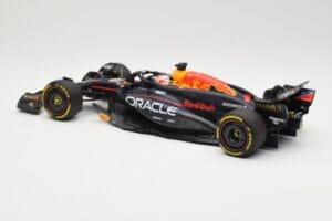 Red Bull Racing RB20 #1 M. Verstappen Winner China GP 2024 Minichamps 1:18 110240501 Metal — zdjęcie 5 z 6