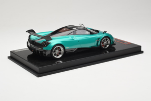 Pagani Huayra BC Green Metallic Yy Model 1:18 REMC020 Żywica — zdjęcie 3 z 7
