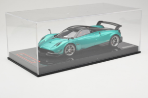 Pagani Huayra BC Green Metallic Yy Model 1:18 REMC020 Żywica — zdjęcie 6 z 7