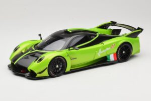 Pagani Huayra R Zielony LCD 1:18 LCD18012-GR Metal
