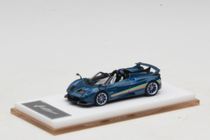Pagani Huayra Tricolore Roadster Niebieski Henson & Heaven 1:64 PHTRB01 Żywica — zdjęcie 2 z 8