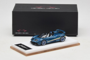 Pagani Huayra Tricolore Roadster Niebieski Henson & Heaven 1:64 PHTRB01 Żywica — zdjęcie 8 z 8