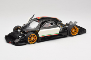 Pagani Zonda R Revolucion Biały AUTOart 1:18 78262 Metal — zdjęcie 2 z 8
