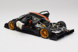 Pagani Zonda R Revolucion Biały AUTOart 1:18 78262 Metal — zdjęcie 5 z 8