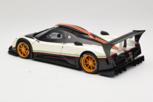 Pagani Zonda R Revolucion Biały AUTOart 1:18 78262 Metal — zdjęcie 7 z 8