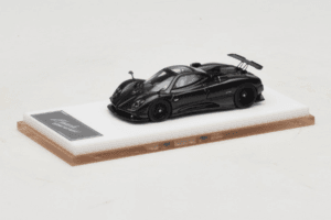 Pagani Zonda Tricolore Exposed Carbon Henson & Heaven 1:64 PZTEC01 Metal — zdjęcie 2 z 7