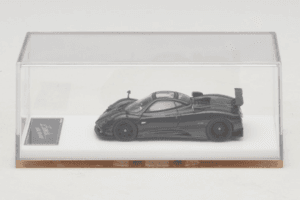 Pagani Zonda Tricolore Exposed Carbon Henson & Heaven 1:64 PZTEC01 Metal — zdjęcie 6 z 7