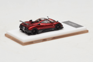 Pagani Zonda Tricolore Czerwony Henson & Heaven 1:64 PZTR01 Metal — zdjęcie 3 z 7