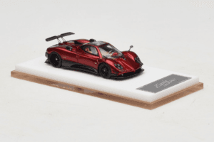 Pagani Zonda Tricolore Czerwony Henson & Heaven 1:64 PZTR01 Metal — zdjęcie 4 z 7