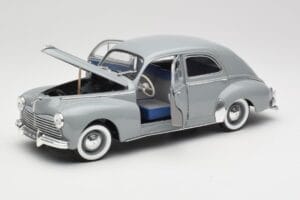 Peugeot 203 Gris Clair Solido 1:18 8145 Metal — zdjęcie 2 z 8