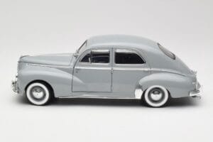Peugeot 203 Gris Clair Solido 1:18 8145 Metal — zdjęcie 4 z 8