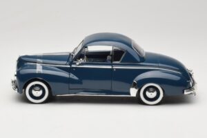 Peugeot 302 Coupe Niebieski Solido 1:18 8168 Metal — zdjęcie 4 z 8