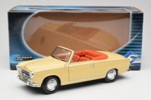 Peugeot 403 Kabriolet Piaskowy Żółty Solido 1:18 8165 Metal — zdjęcie 8 z 8