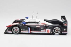 Peugeot 908 HDi LMP1 #8 S. Sarrazin / P. Lamy / S. Bourdais 24 Hours of Le Mans 2nd 2007 Minichamps 1:18 150071208 Metal — zdjęcie 3 z 6