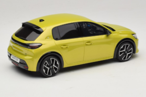 Peugeot E-208 GT Jaune Agueda Otto 1:18 OT1164 Żywica — zdjęcie 2 z 6