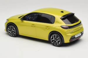 Peugeot E-208 GT Jaune Agueda Otto 1:18 OT1164 Żywica — zdjęcie 5 z 6