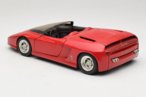 Pininfarina Mythos Czerwony Revell 1:18 8806 Metal — zdjęcie 7 z 8
