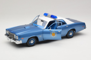 Plymouth Fury Police Pursuit Smokey and the Bandit GreenLight 1:18 19044 Metal — zdjęcie 2 z 8