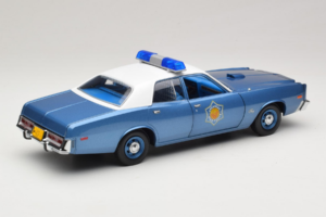 Plymouth Fury Police Pursuit Smokey and the Bandit GreenLight 1:18 19044 Metal — zdjęcie 3 z 8