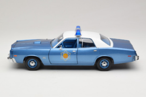 Plymouth Fury Police Pursuit Smokey and the Bandit GreenLight 1:18 19044 Metal — zdjęcie 4 z 8