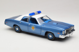 Plymouth Fury Police Pursuit Smokey and the Bandit GreenLight 1:18 19044 Metal — zdjęcie 6 z 8