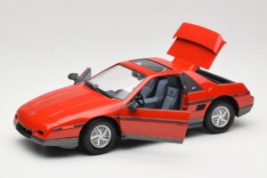Pontiac Fiero GT Czerwony Road Signature 1:18 92588 Metal — zdjęcie 2 z 8