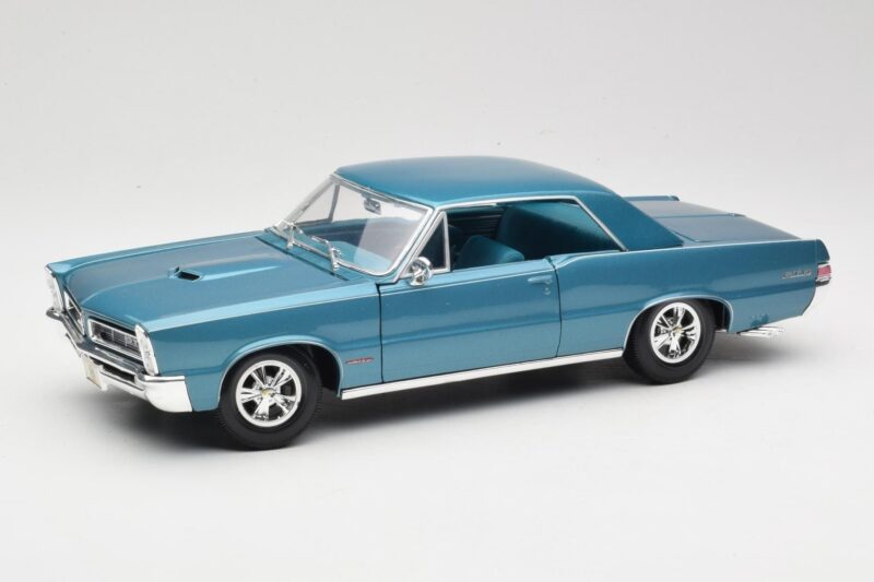 Pontiac GTO Hurst Edition Niebieski Maisto 1:18 531885 Metal