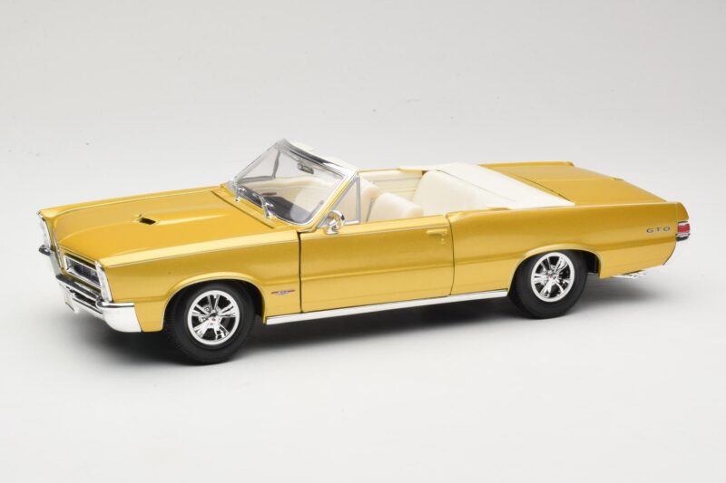 Pontiac GTO Hurst Edition Złoty Maisto 1:18 531884 Metal