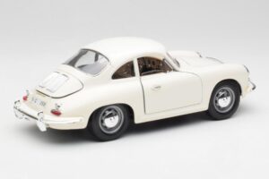 Porsche 356B Biały Bburago 1:18 3021-M3 Metal — zdjęcie 3 z 8