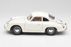 Porsche 356B Biały Bburago 1:18 3021-M3 Metal — zdjęcie 4 z 8