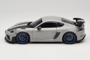 Porsche 718 Cayman 982 GT4 RS Weissach Package Chalk Norev 1:18 187253 Metal — zdjęcie 4 z 8