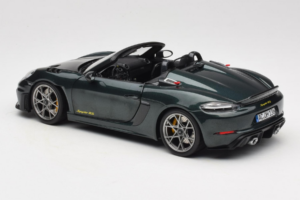 Porsche 718 Spyder RS Weissach Pack Forest Green Norev 1:18 187272 Metal — zdjęcie 7 z 8