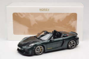 Porsche 718 Spyder RS Weissach Pack Forest Green Norev 1:18 187272 Metal — zdjęcie 8 z 8