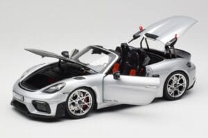Porsche 718 Spyder RS Weissach Pack GT-Silver Metallic Norev 1:18 187270 Metal — zdjęcie 2 z 8