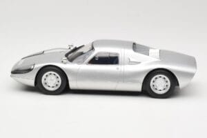 Porsche 904 GTS Norev 1:18 187440 Metal — zdjęcie 3 z 6