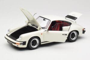 Porsche 911 930 Carrera 3.2 Grand Prix White Minichamps 1:18 100063024 Metal — zdjęcie 2 z 8