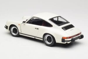Porsche 911 930 Carrera 3.2 Grand Prix White Minichamps 1:18 100063024 Metal — zdjęcie 7 z 8