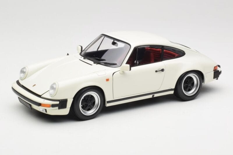 Porsche 911 930 Carrera 3.2 Grand Prix White Minichamps 1:18 100063024 Metal