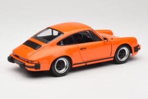 Porsche 911 930 Carrera 3.2 Signal Orange Minichamps 1:18 100063025 Metal — zdjęcie 3 z 8