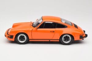 Porsche 911 930 Carrera 3.2 Signal Orange Minichamps 1:18 100063025 Metal — zdjęcie 4 z 8