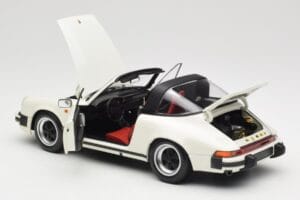 Porsche 911 930 Carrera Targa 3.2 Grand Prix White Minichamps 1:18 100063062 Metal — zdjęcie 5 z 8